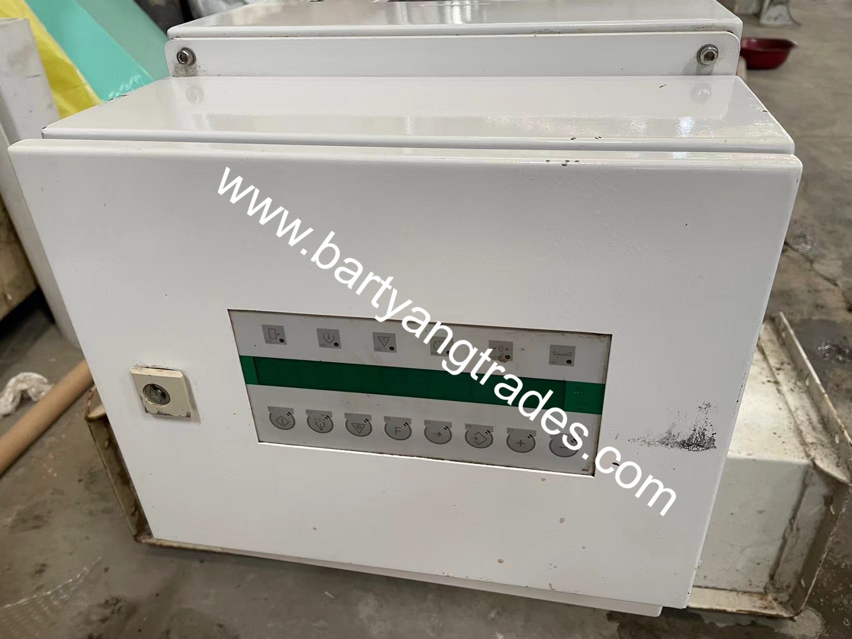 Flow Balancer Controller The MZAH Automatic Flowbalancer allows the flow rateof a free-flowing ...